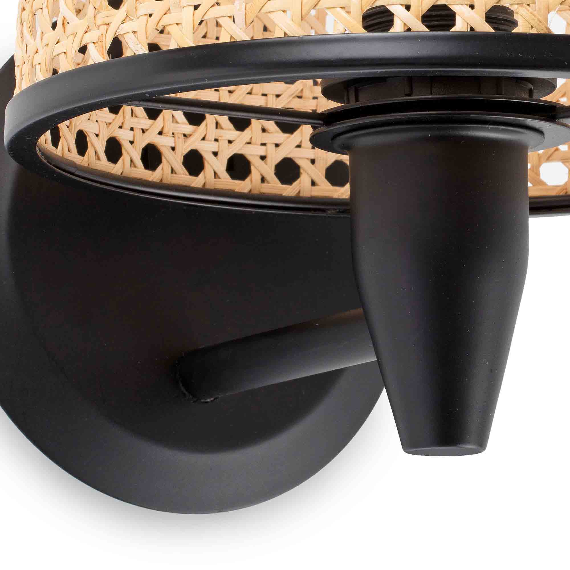 Applique Mambo de Faro sans liseuse - métal noir et abat jour en rotin - zoom détail