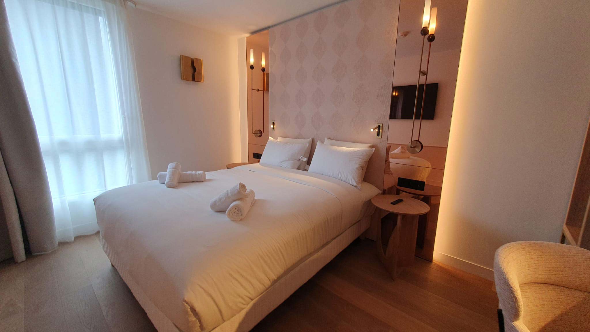 Réalisation agencement chambres hôtel kyriad Asnières
