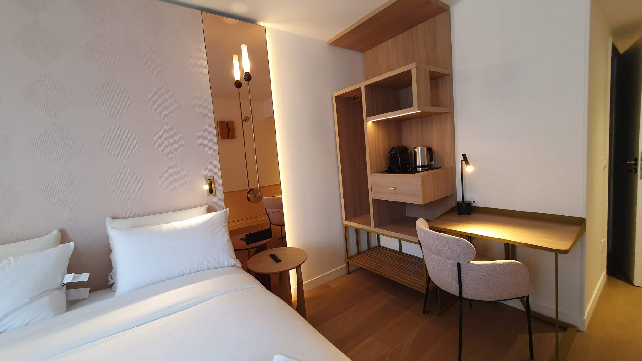 Réalisation agencement chambres hôtel kyriad Asnières