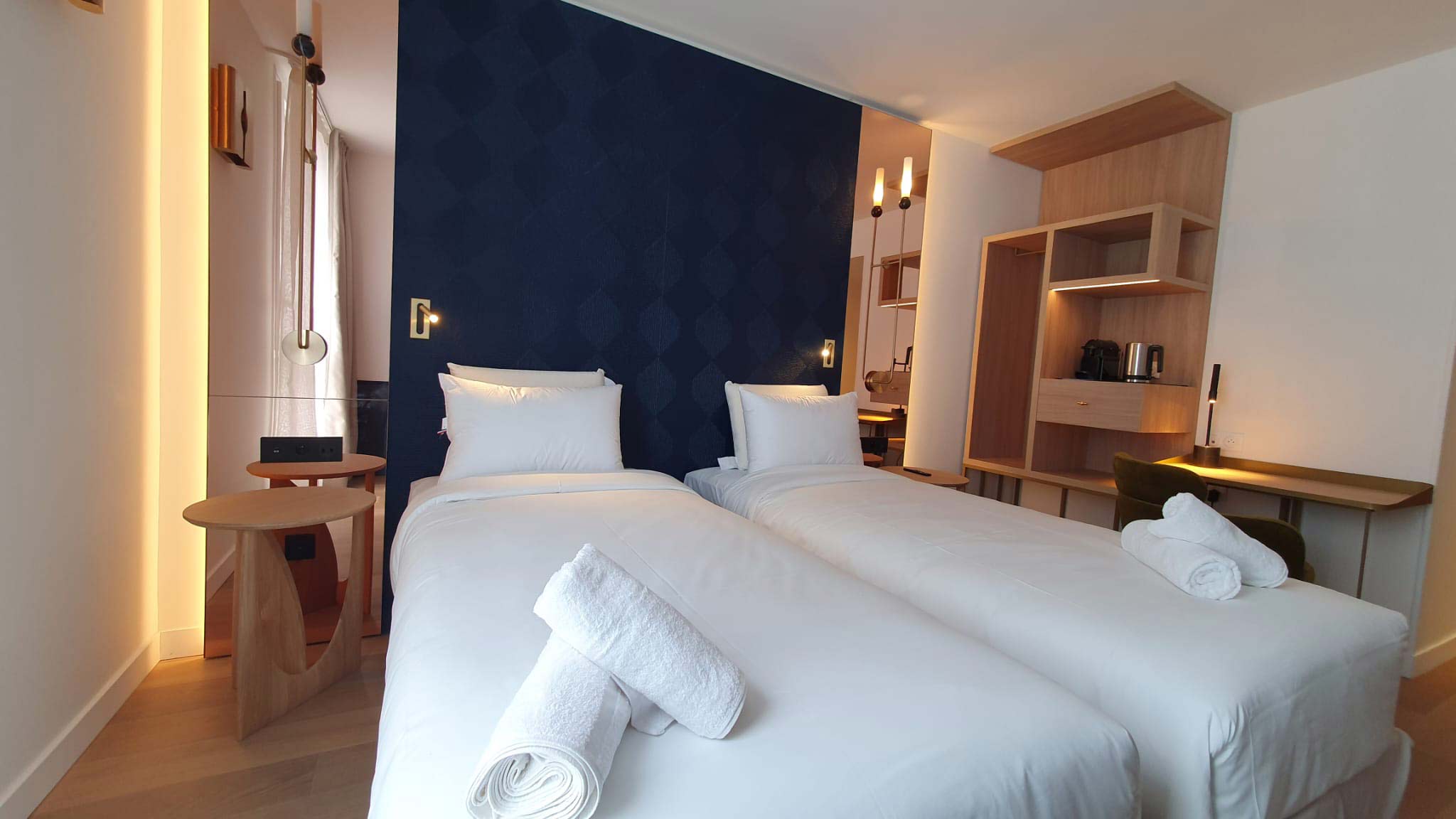 Réalisation agencement chambres hôtel kyriad Asnières